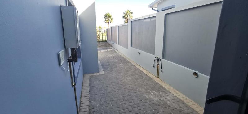 4 Bedroom Property for Sale in Island View Western Cape